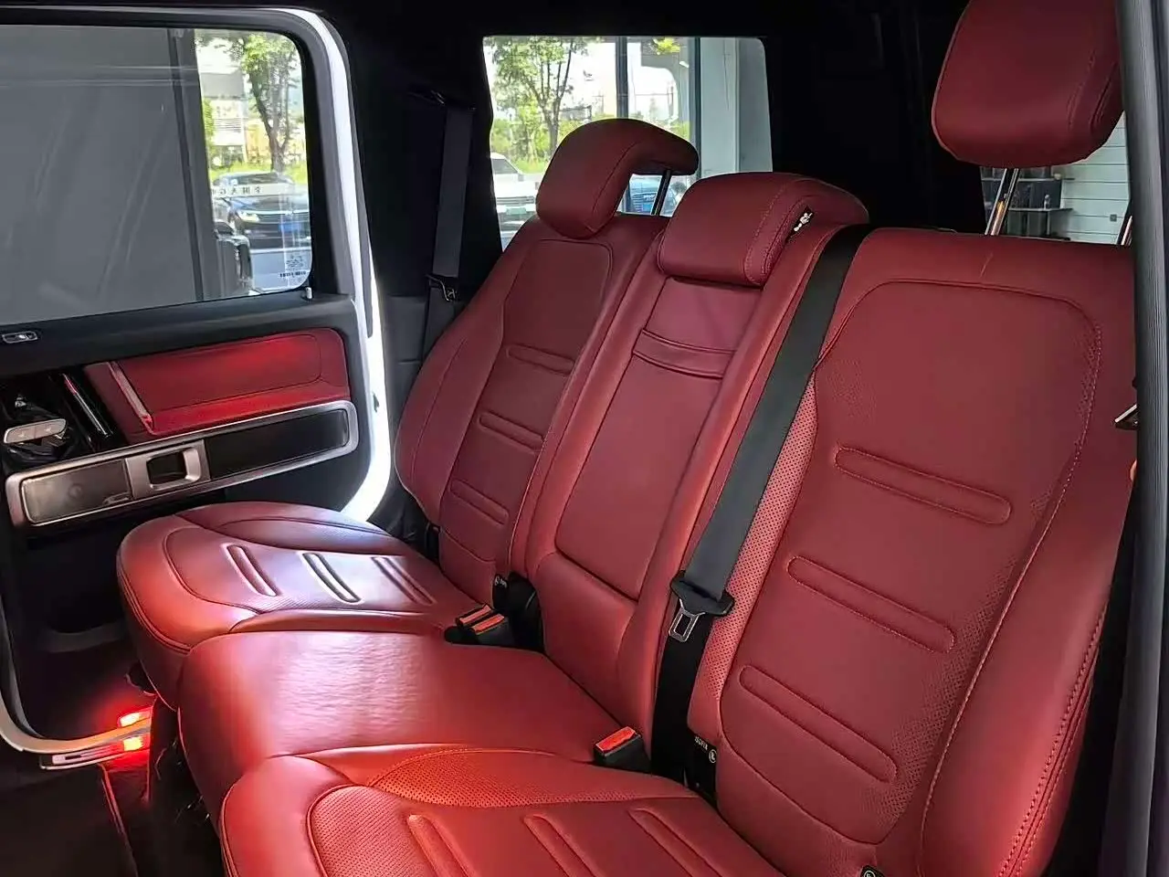Mercedes-Benz G-Class 2022 — Фото 9/18