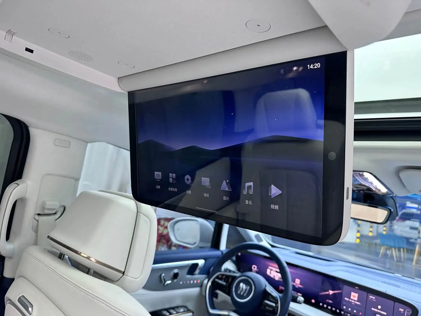 Buick GL8 New Energy 2024 — Фото 15/20