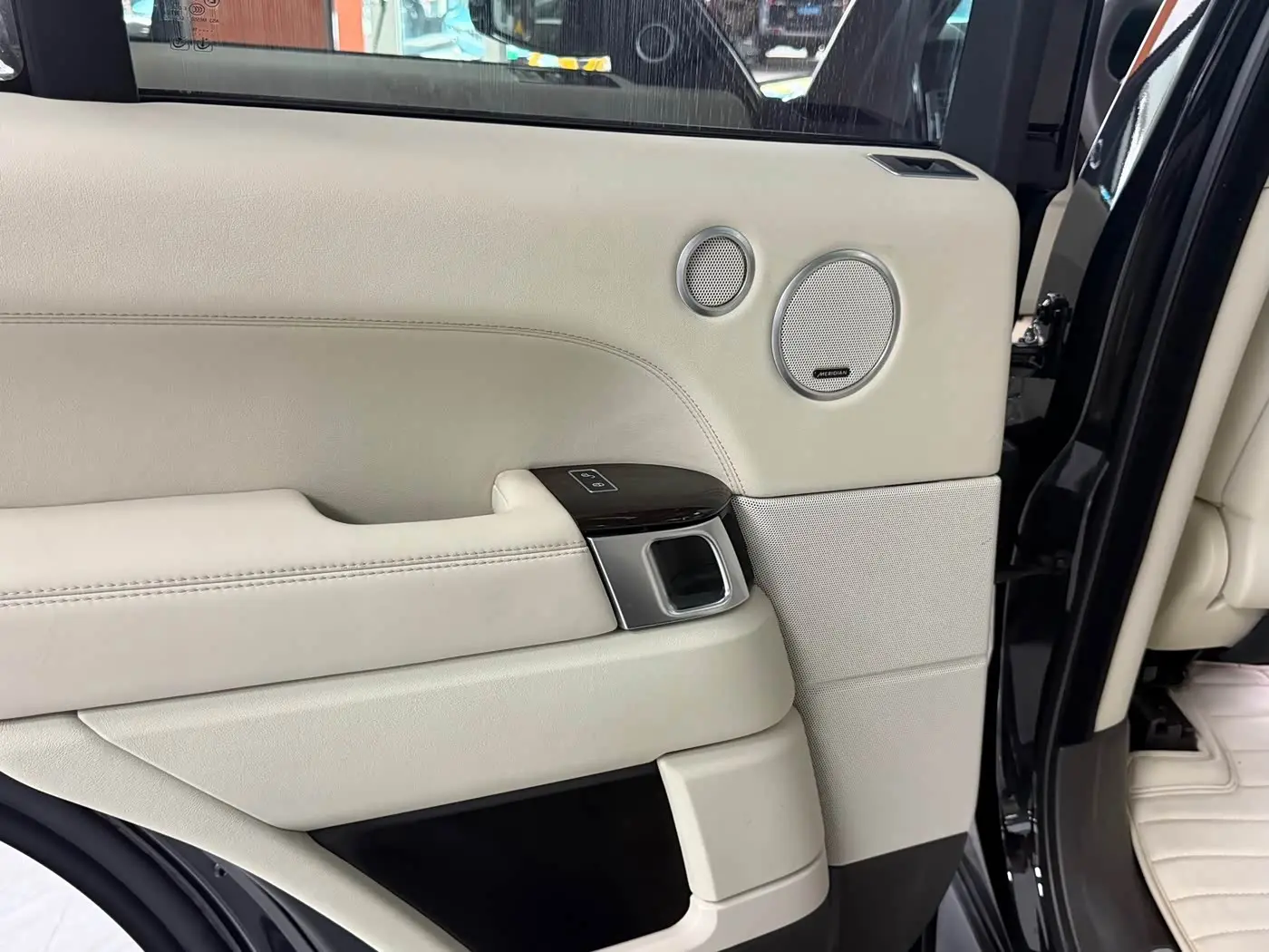 Land Rover Range Rover 2017 — Фото 6/18