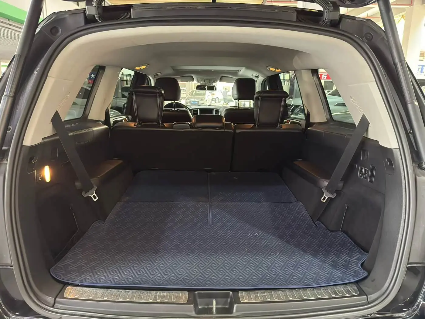 Mercedes-Benz GL-Class 2013 — Photo 9/9