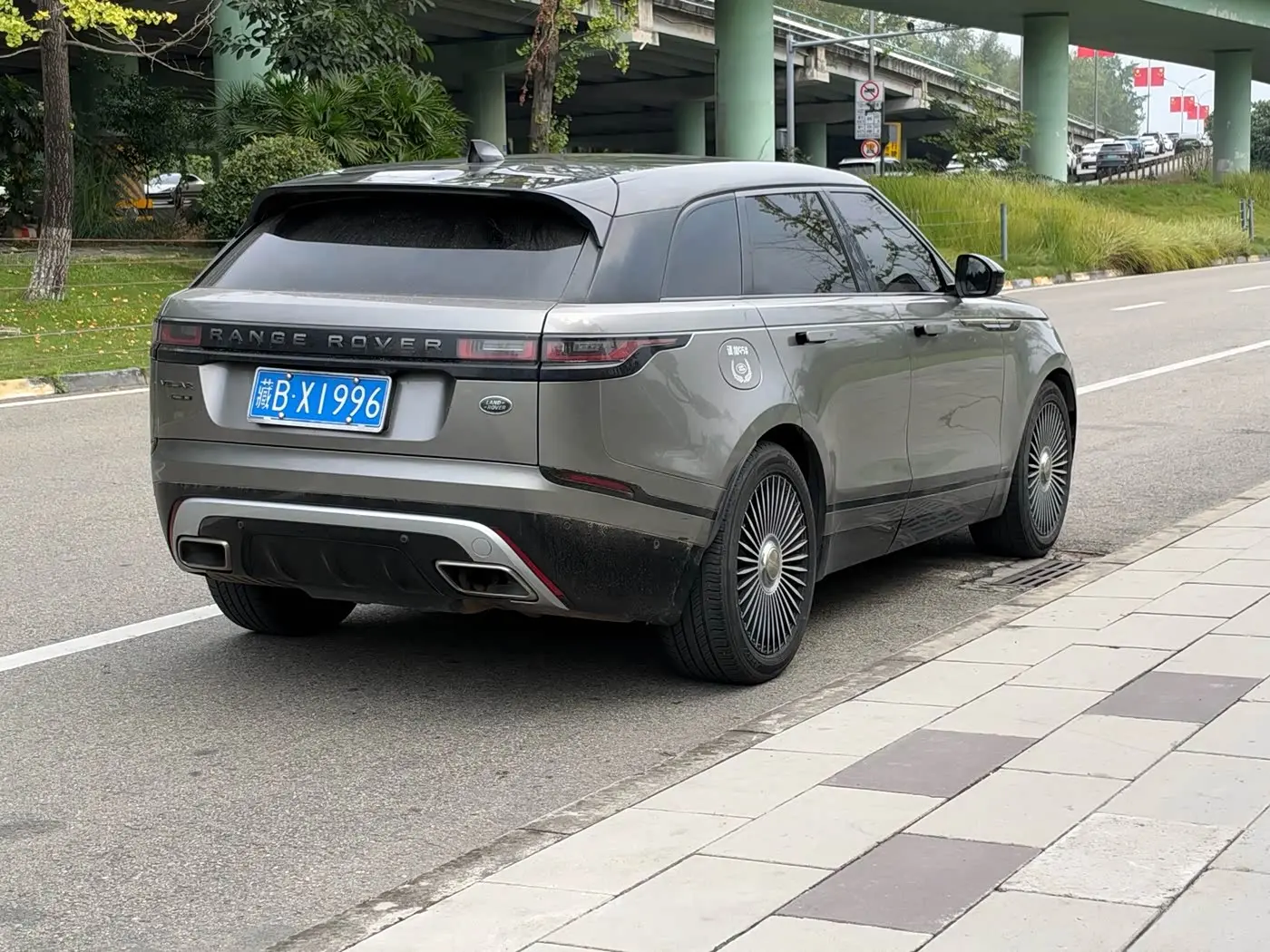 Land Rover Range Rover Velar 2018 — Photo 5/13