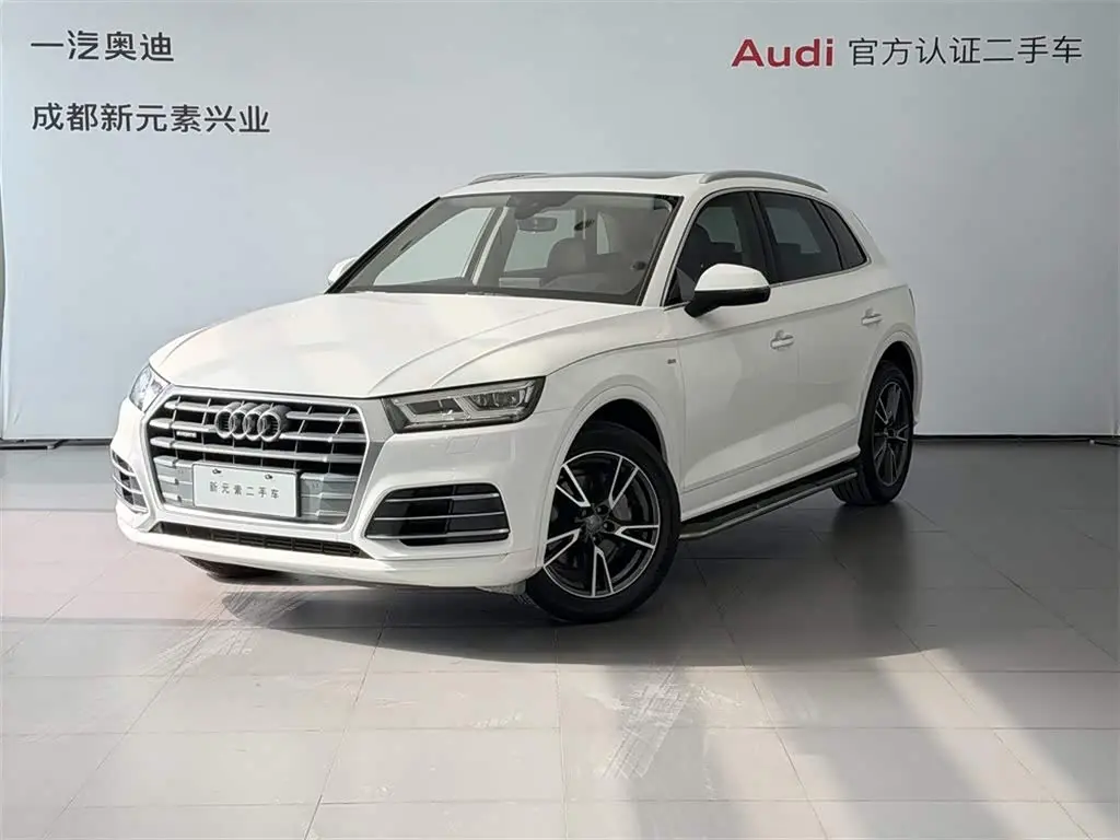 Audi Q5L 2019 — Фото 1/14