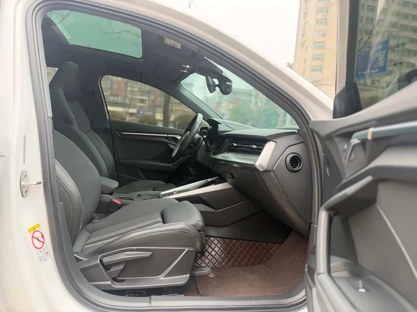 Audi A3 2022 — Photo 9/15