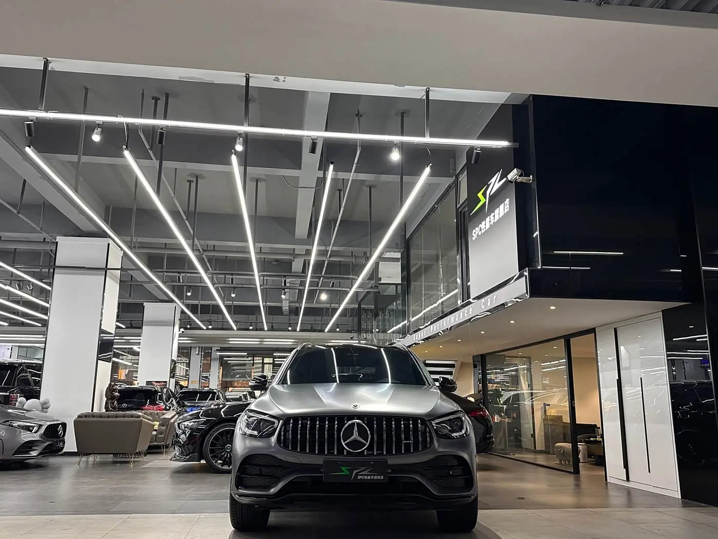 Mercedes-Benz GLC AMG 2023 — Фото 2/19