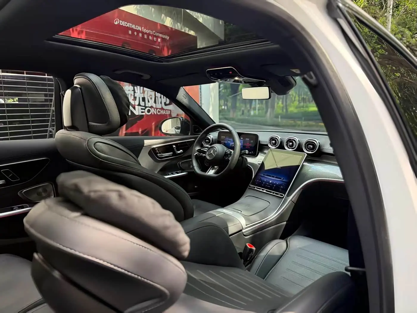 Mercedes-Benz C-Class 2025 — Фото 17/20