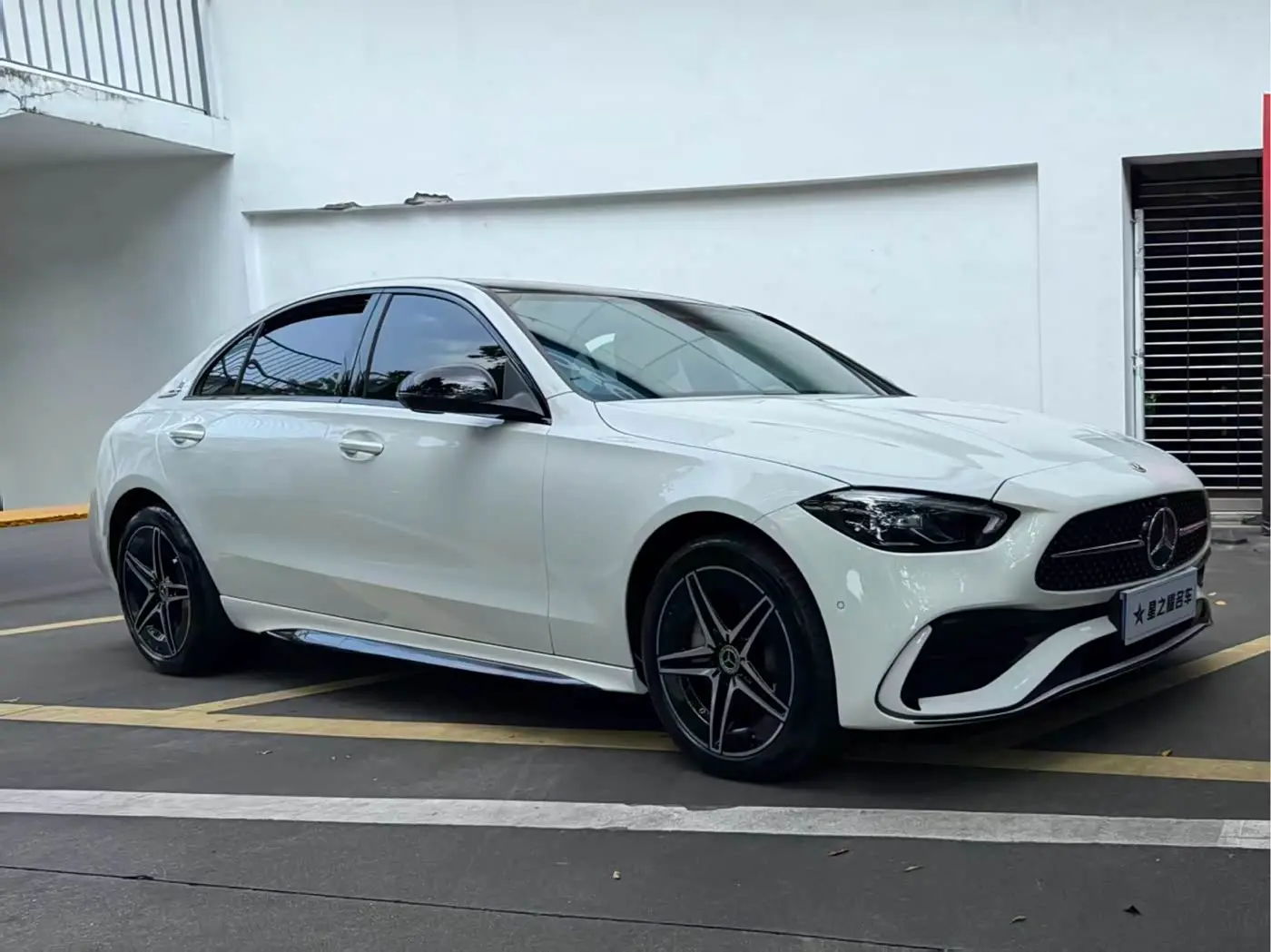 Mercedes-Benz C-Class 2025 — Фото 3/20