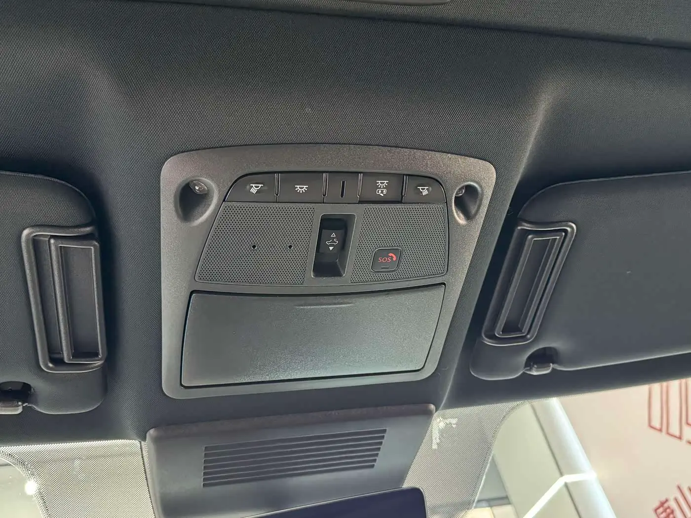 Nissan Patrol 2022 — Фото 17/20