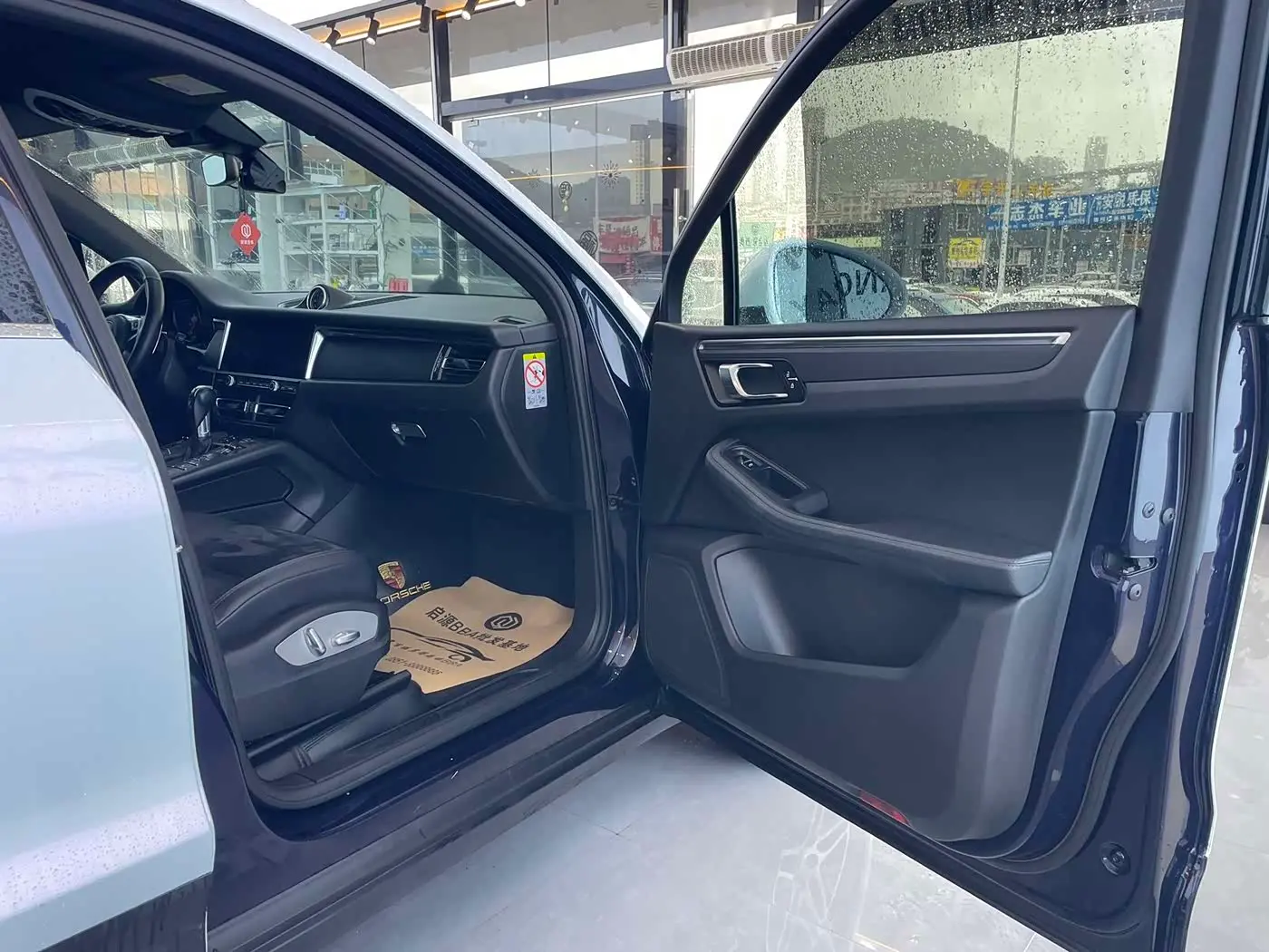 Porsche Macan 2019 — Photo 12/19
