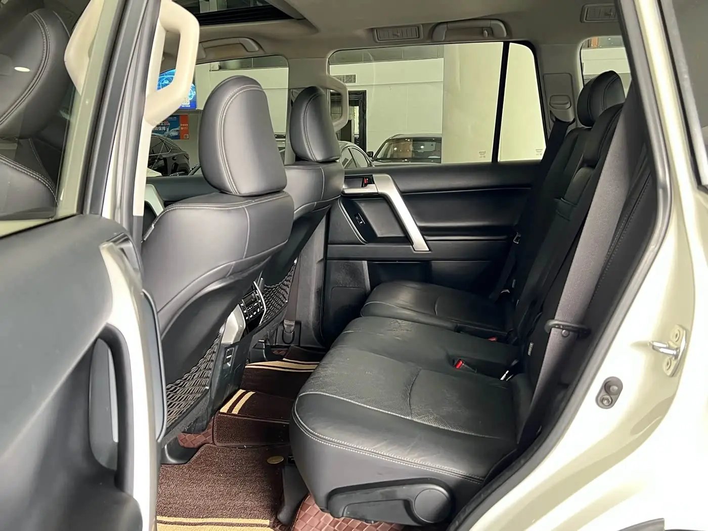 Toyota Prado 2019 — Фото 10/17