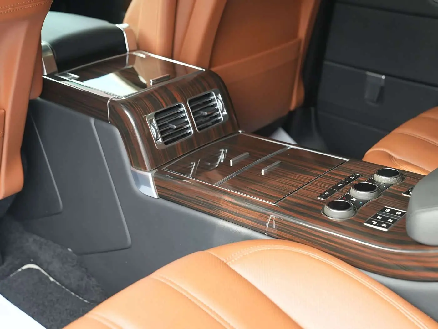 Land Rover Range Rover 2015 — Фото 12/13