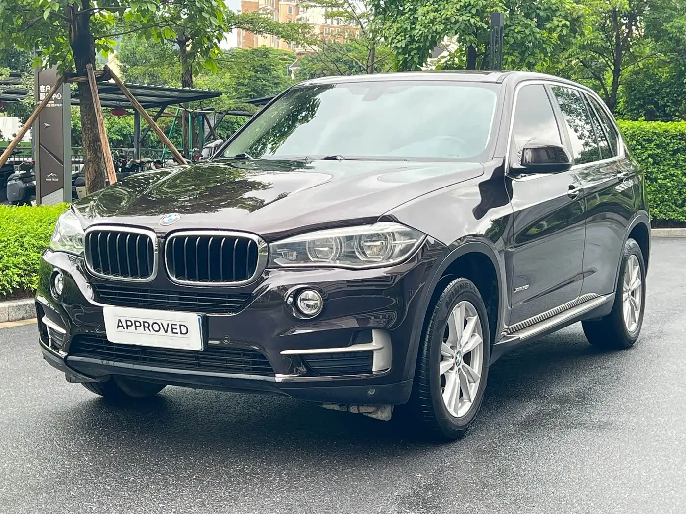 BMW X5 2019 — Фото 1/20