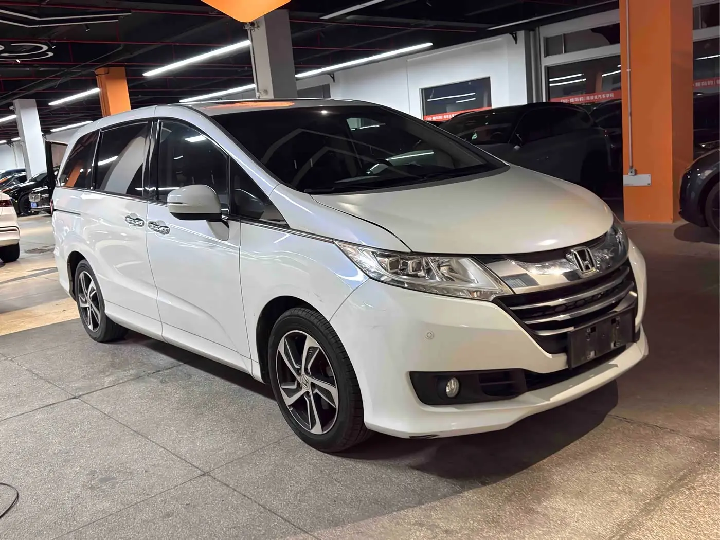 Honda Odyssey 2018 — Şəkil 3/17