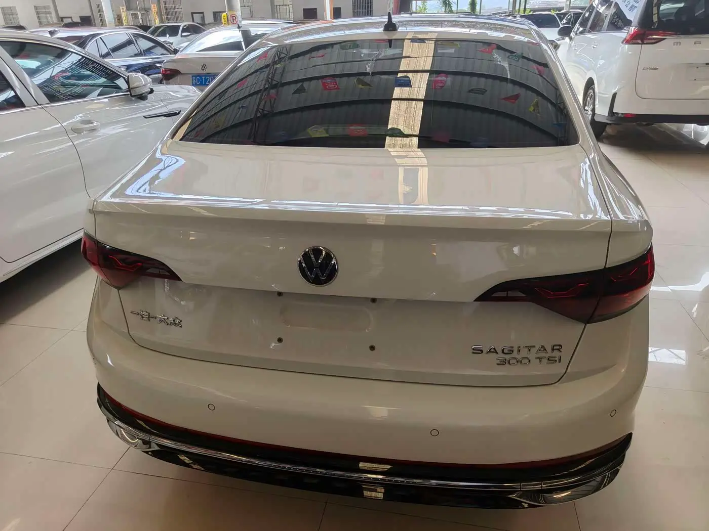 Volkswagen Sagitar 2023 — Photo 5/16