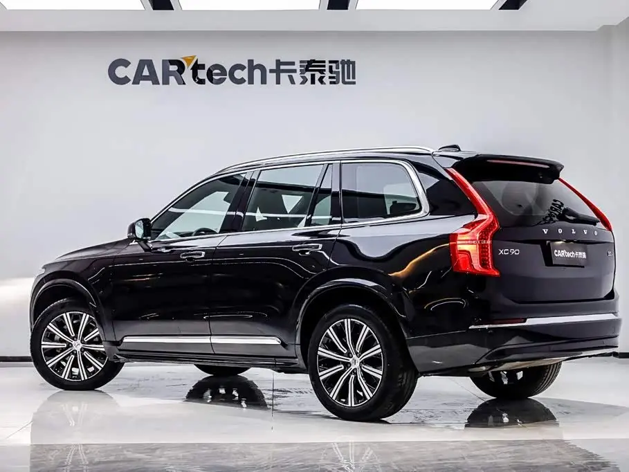 Volvo XC90 2023 — Фото 4/20