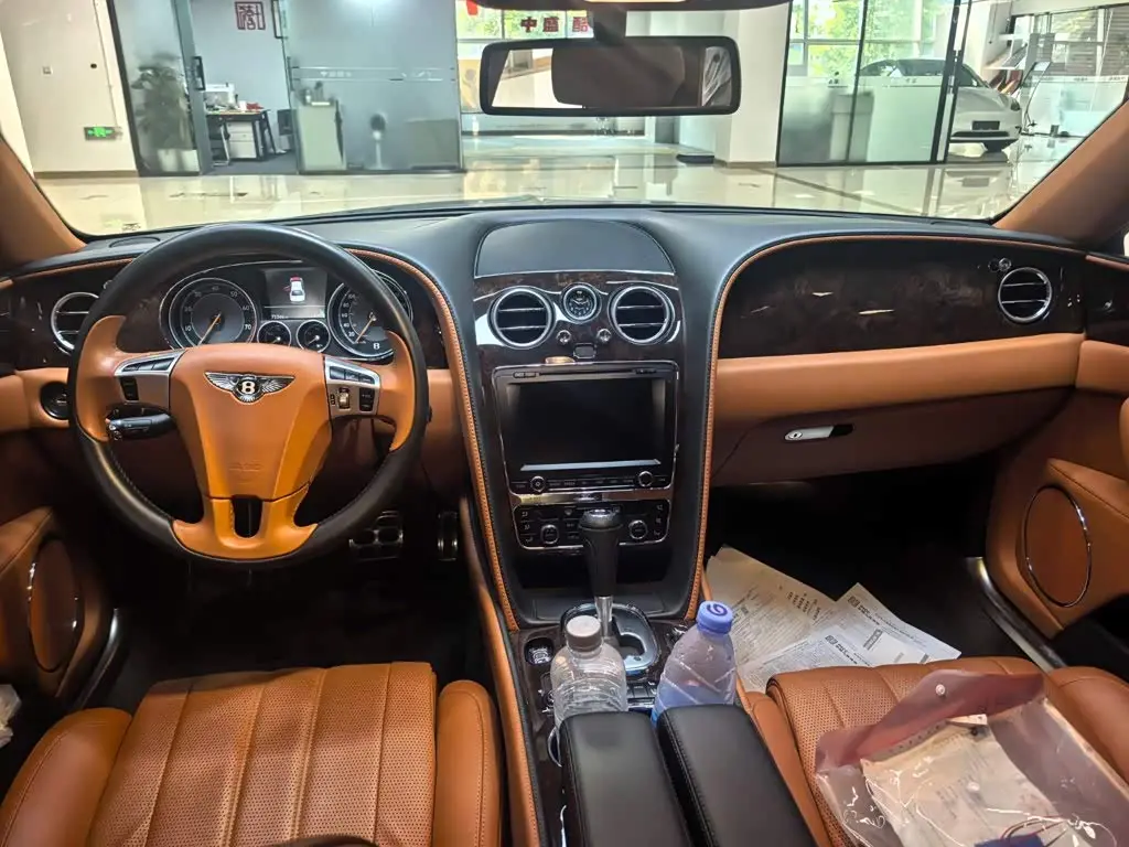 Bentley Flying Spur 2014 — Фото 9/13