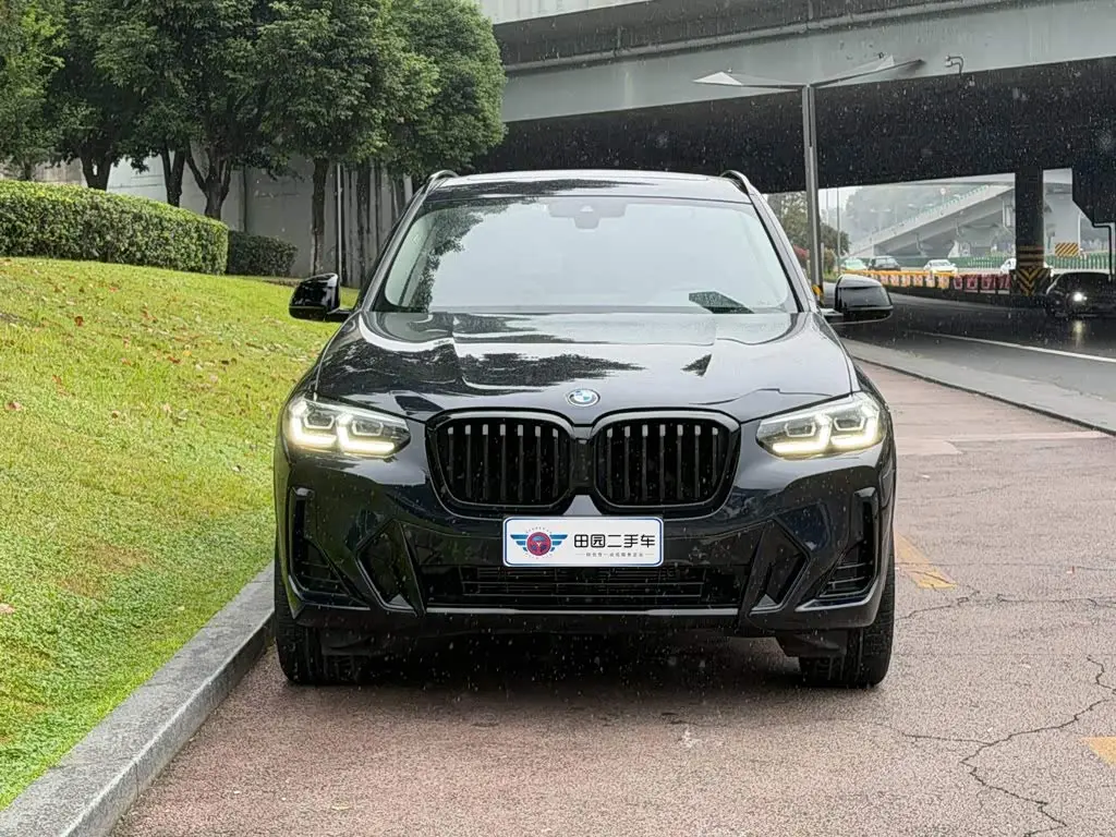BMW X3 2022 — Photo 2/14