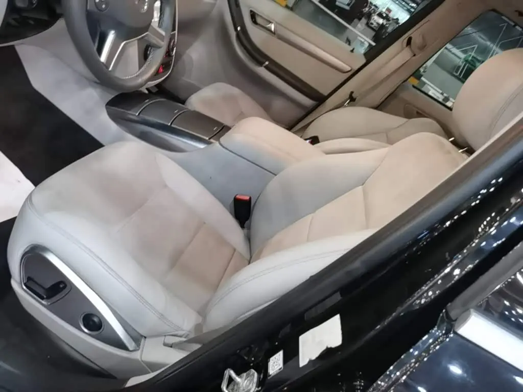 Mercedes-Benz R-Class 2015 — Фото 15/20