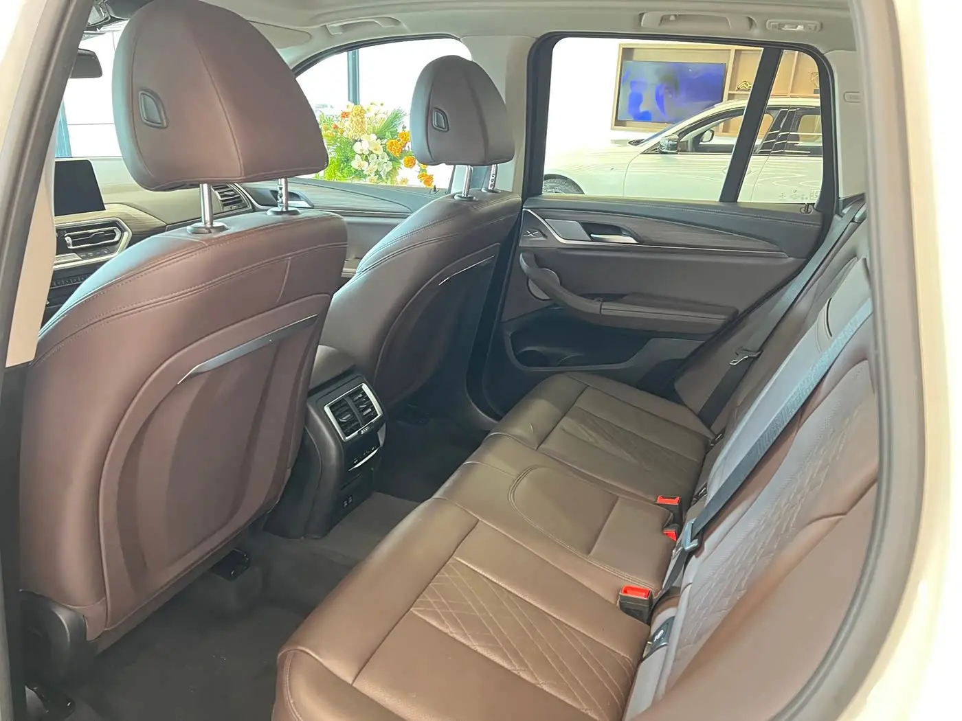 BMW X3 2022 — Şəkil 9/13