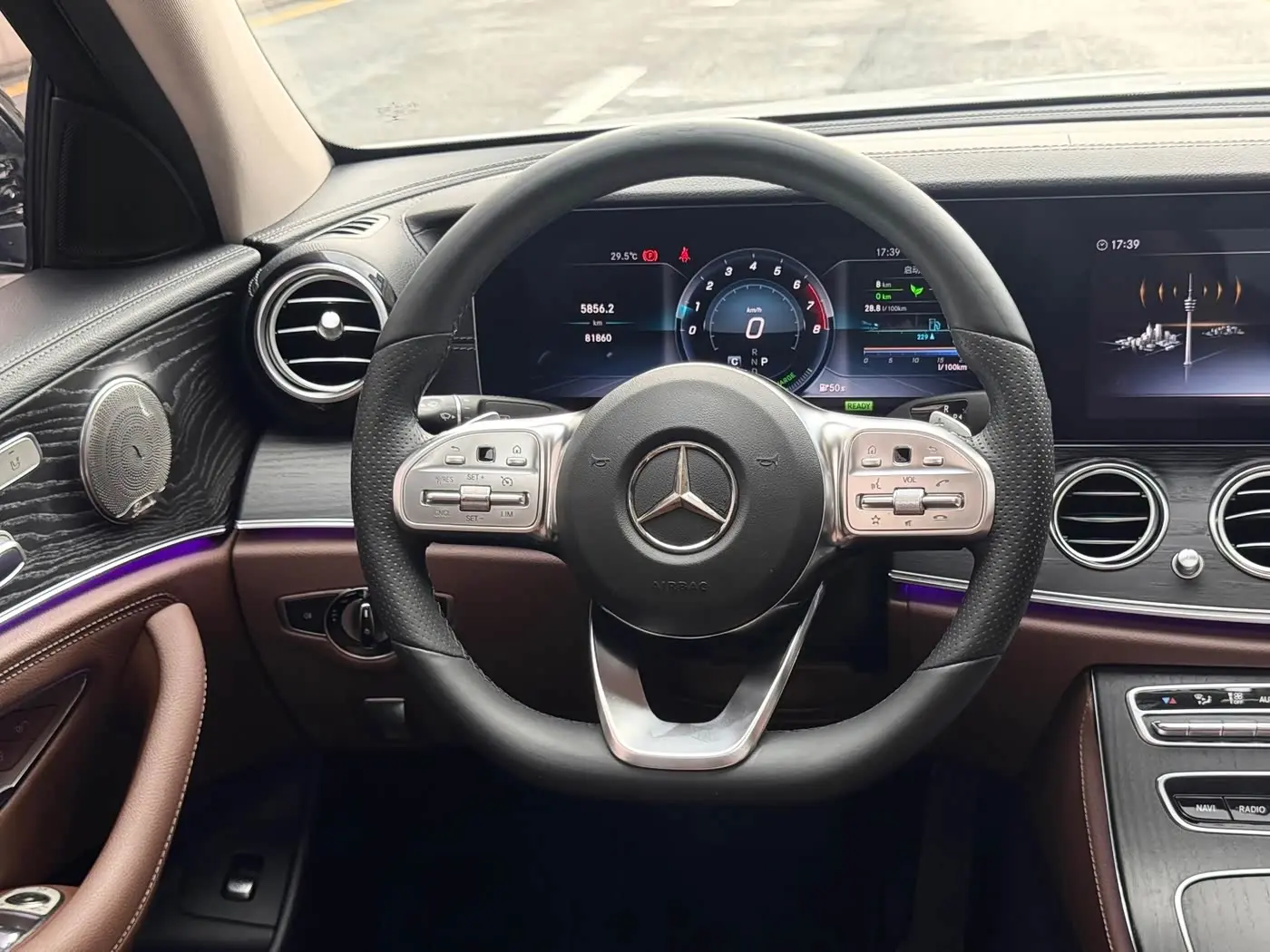 Mercedes-Benz E-Class 2019 — Фото 9/20