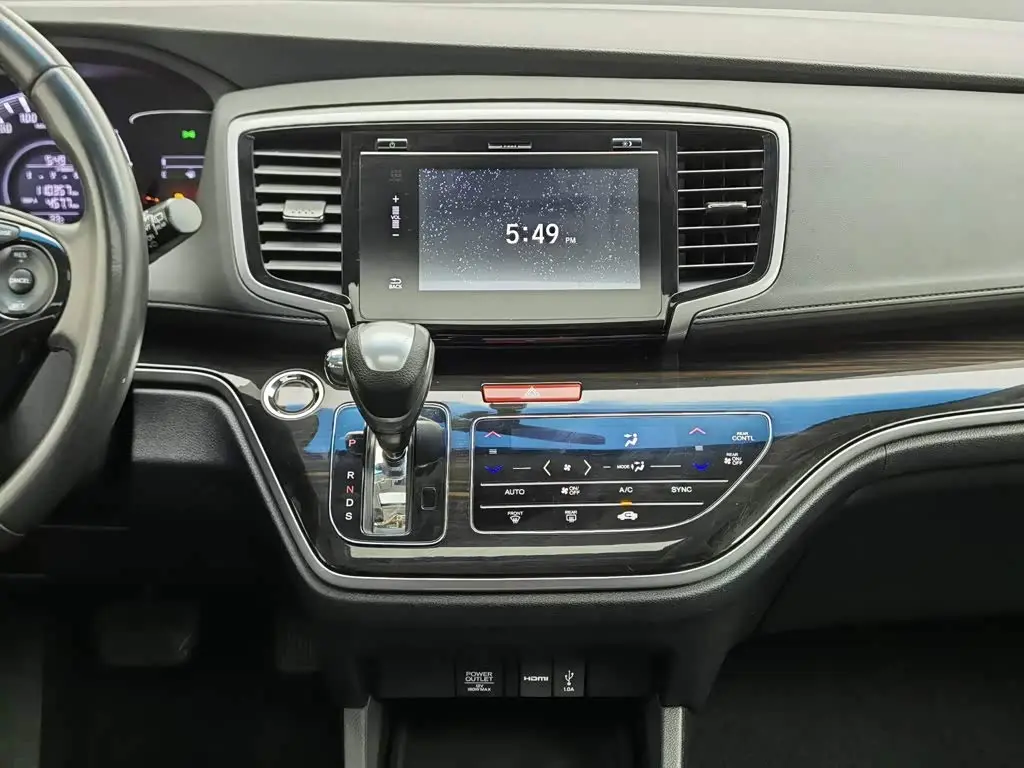 Honda Odyssey 2018 — Photo 12/20