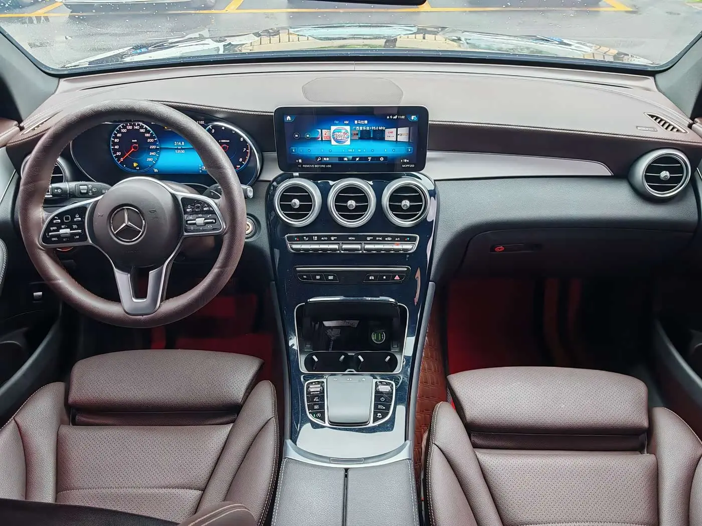 Mercedes-Benz GLC 2022 — Фото 13/20