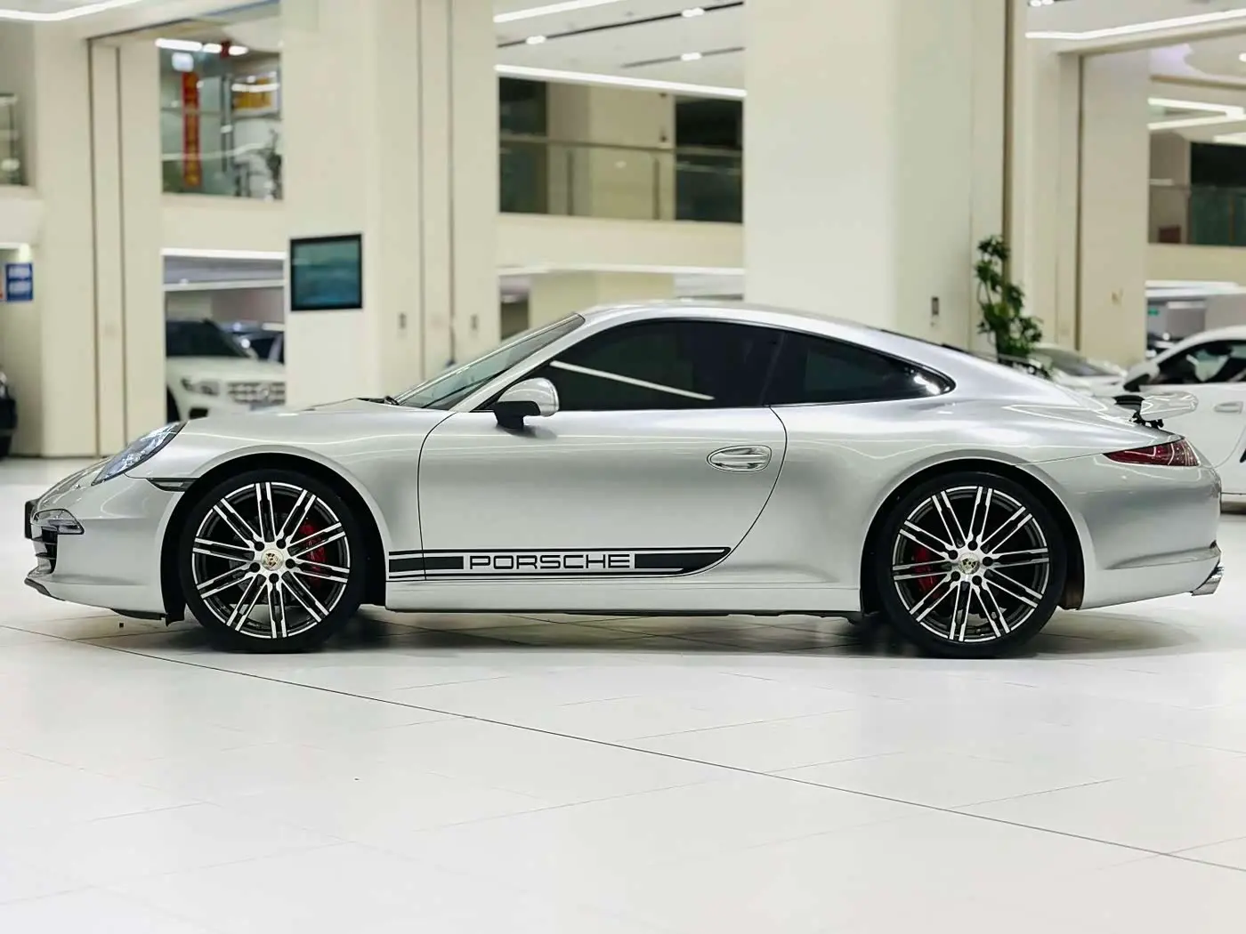 Porsche 911 2016 — Photo 3/16