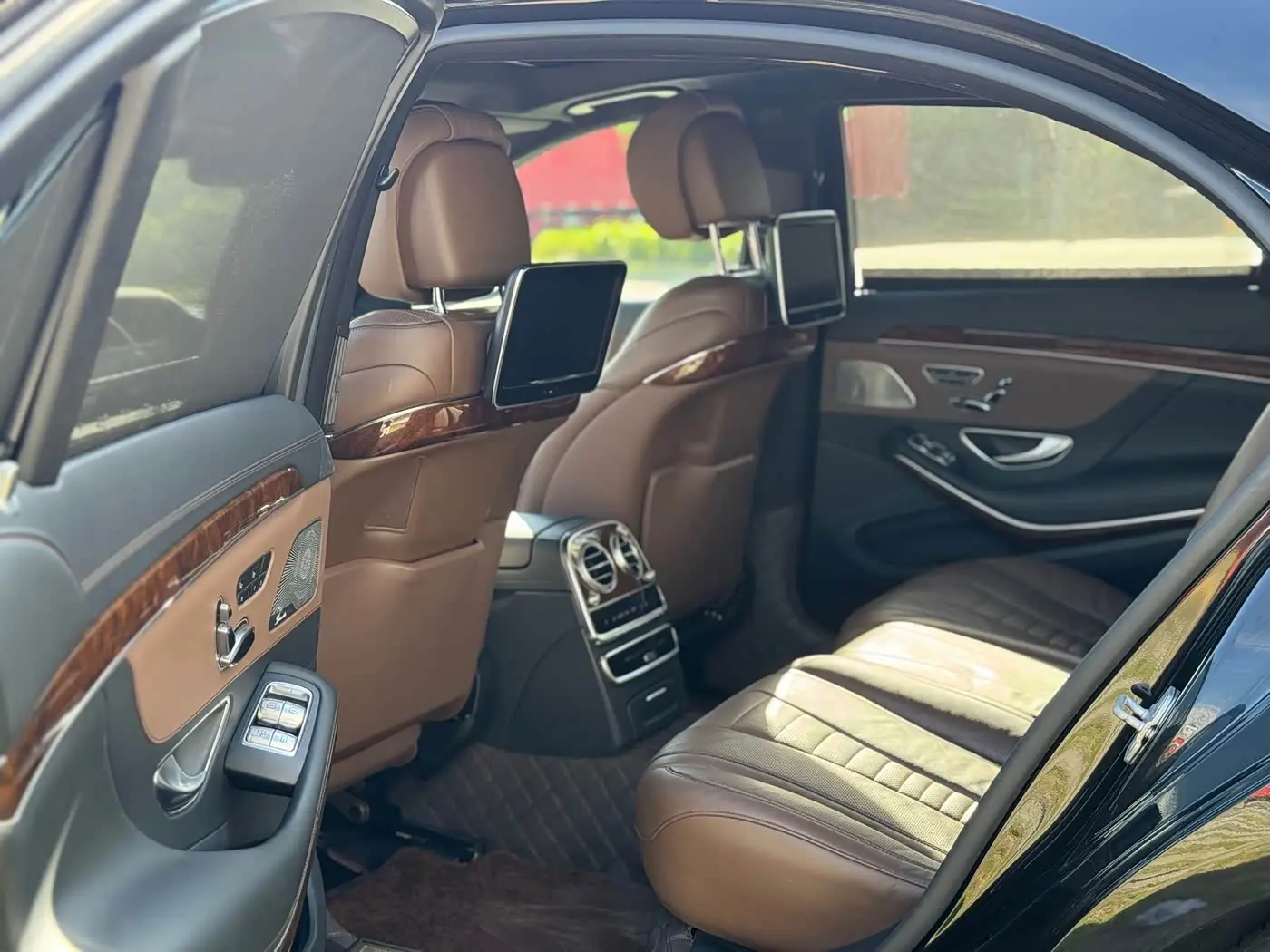 Mercedes-Benz S-Class 2015 — Фото 8/20