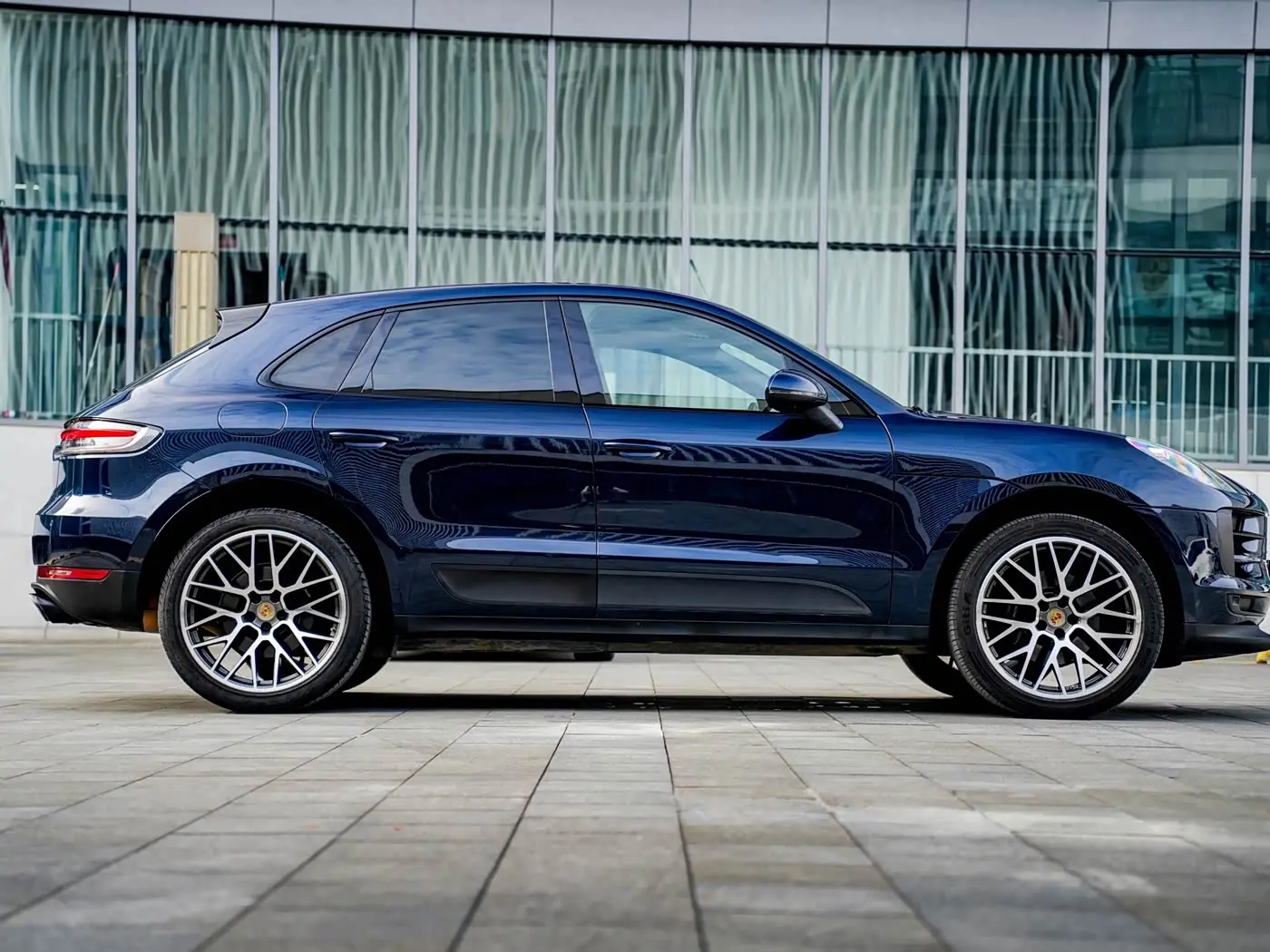 Porsche Macan 2021 — Фото 4/20