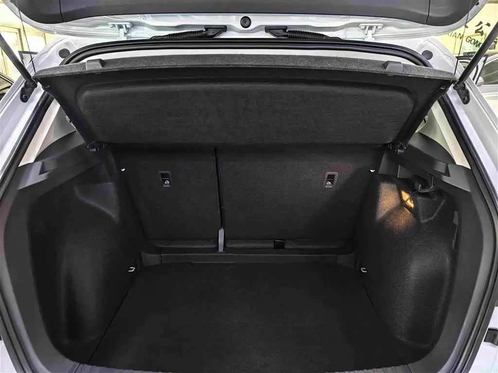 Volkswagen Tharu 2024 — Photo 8/18