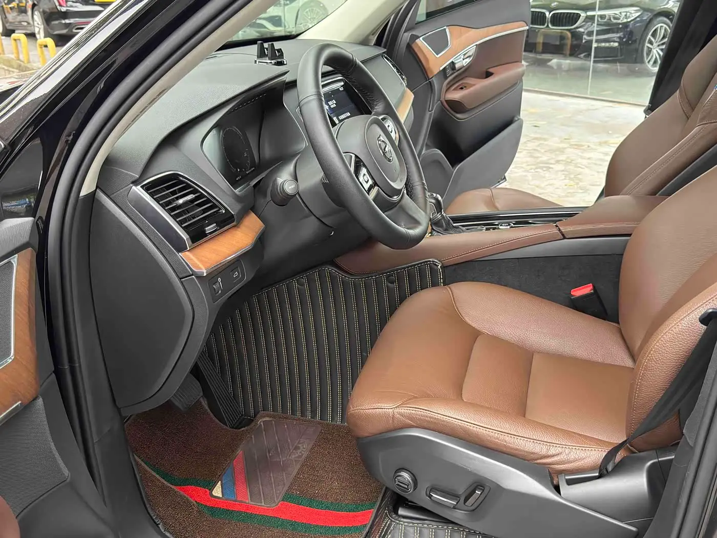 Volvo XC90 2019 — Şəkil 5/19