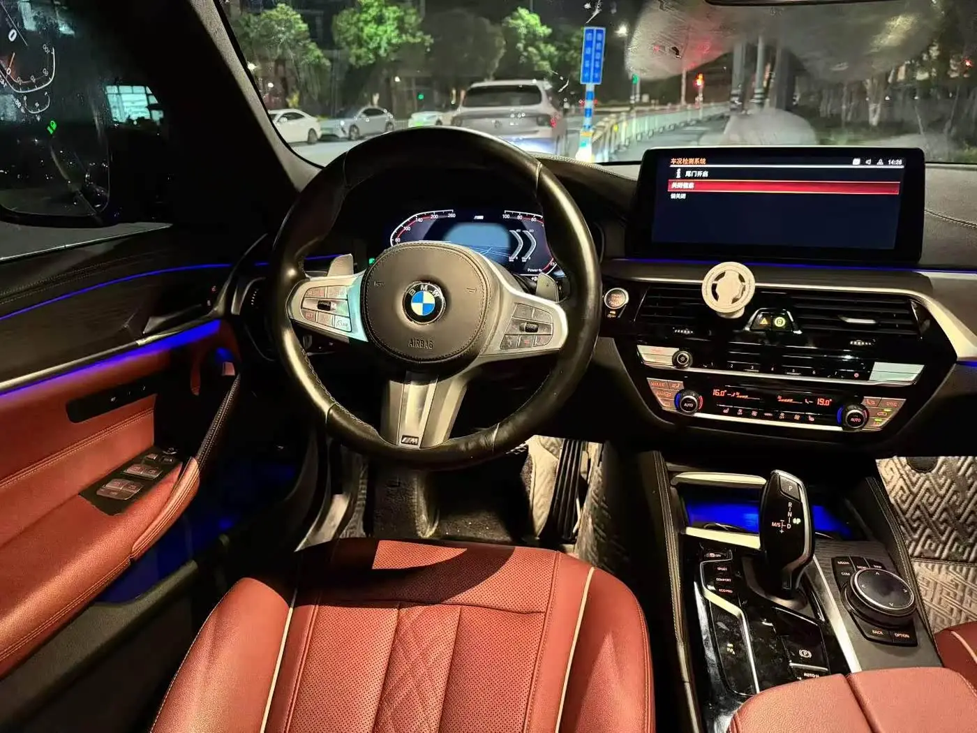 BMW 5 Series 2024 — Photo 6/18