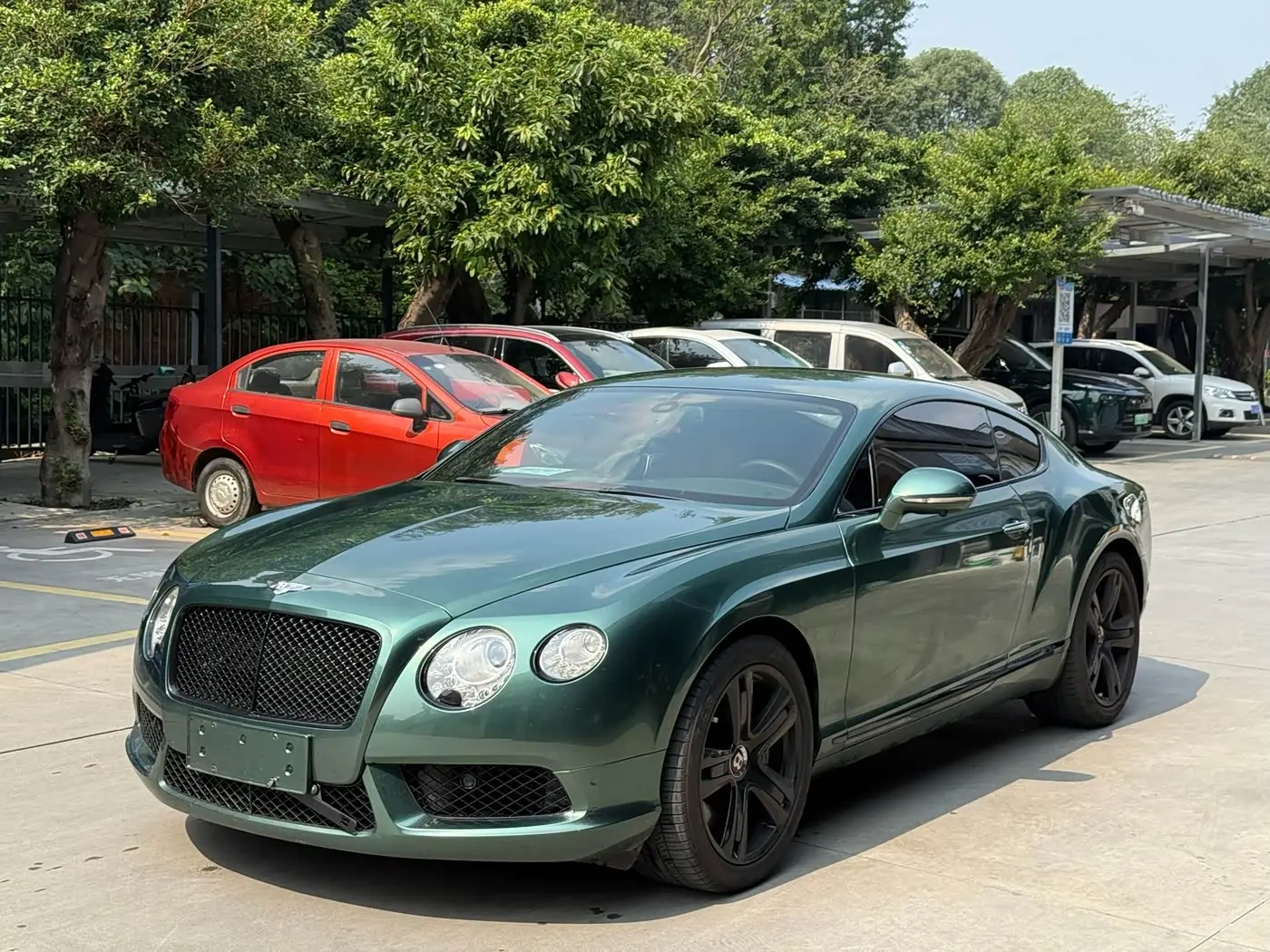 Bentley Continental 2015 — Фото 1/13