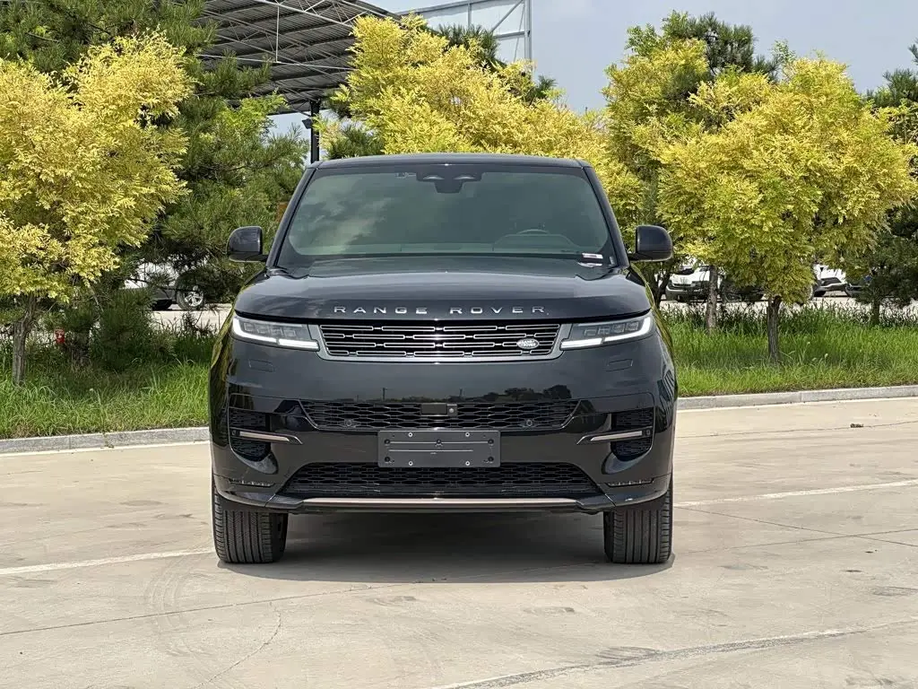 Land Rover Range Rover Sport 2024 — Photo 2/11