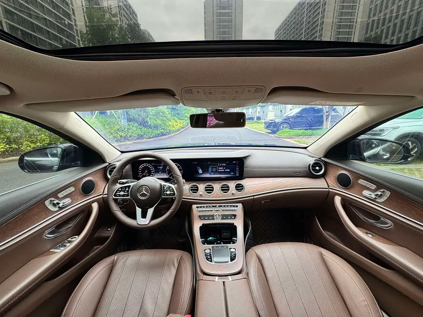 Mercedes-Benz E-Class 2020 — Фото 5/18