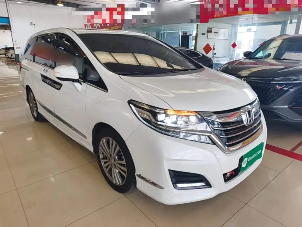 Honda Elysion 2019 — Photo 3/19