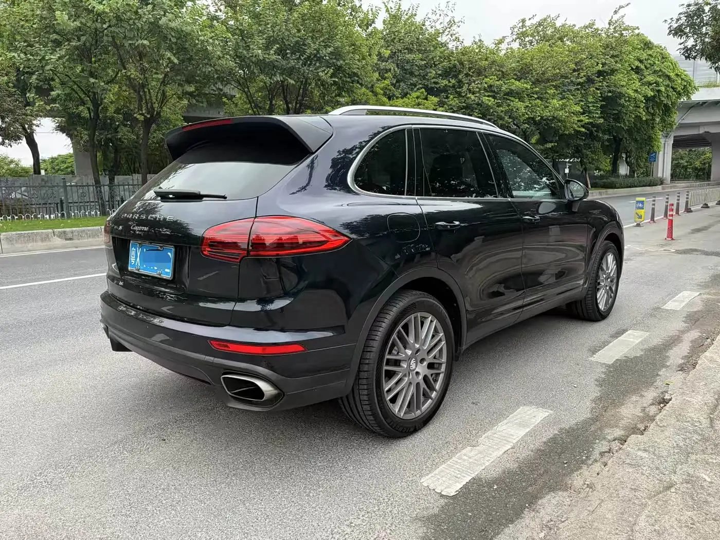 Porsche Cayenne 2016 — Photo 6/9