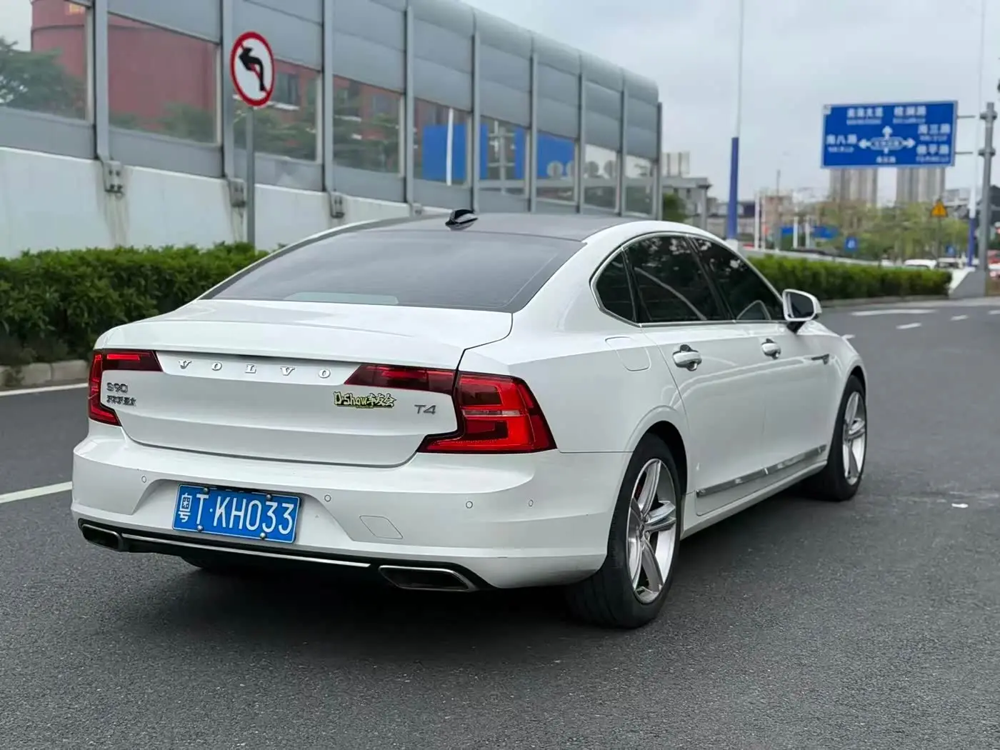 Volvo S90 2018 — Фото 4/10