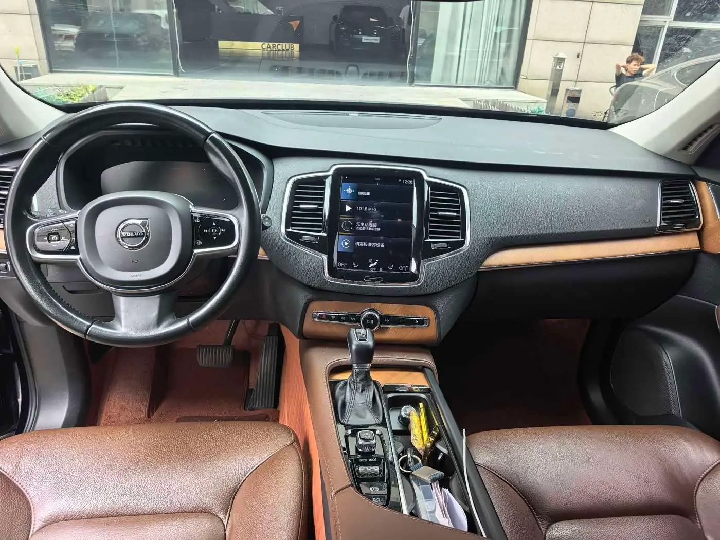Volvo XC90 2020 — Фото 19/20
