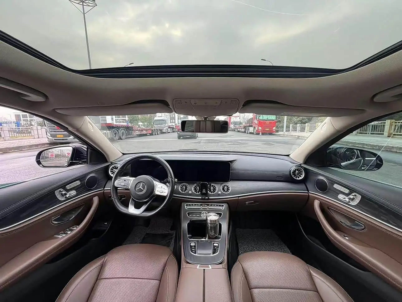 Mercedes-Benz E-Class 2020 — Фото 11/13