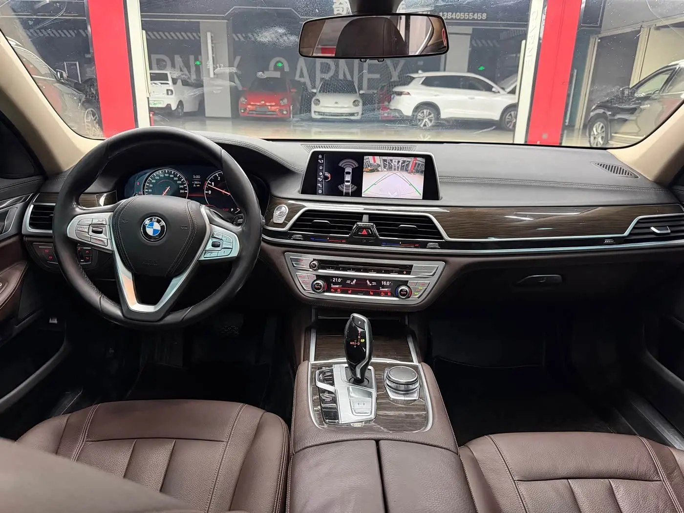 BMW 7 Series 2016 — Фото 9/20