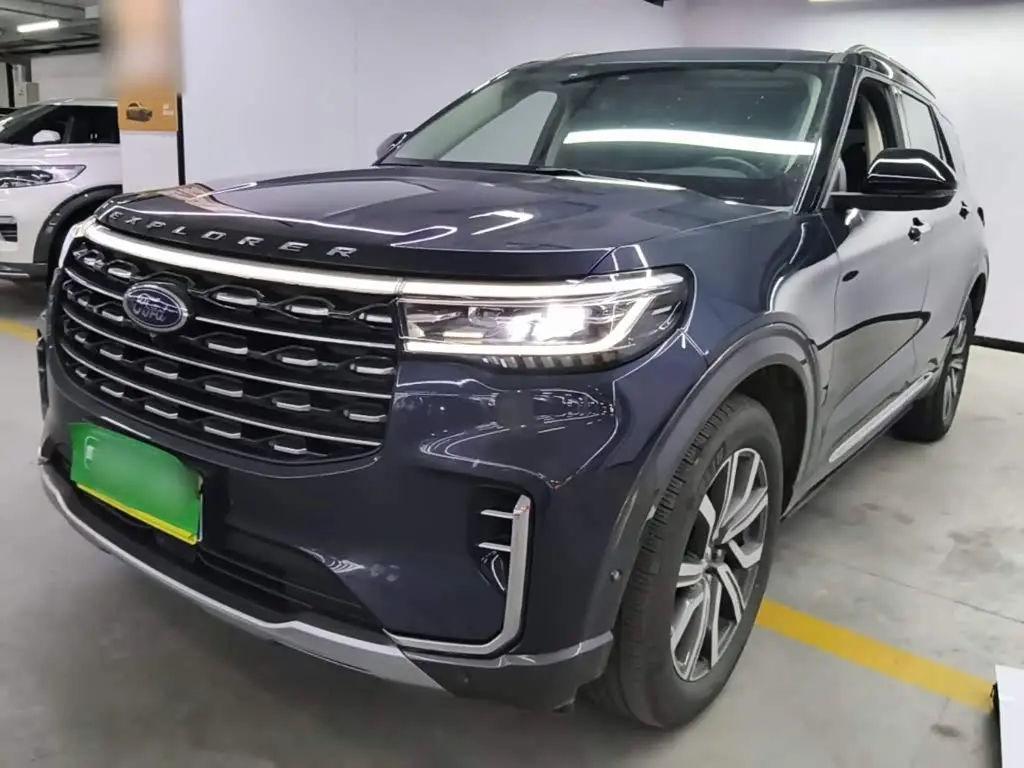 Ford Explorer 2023 — Photo 1/19
