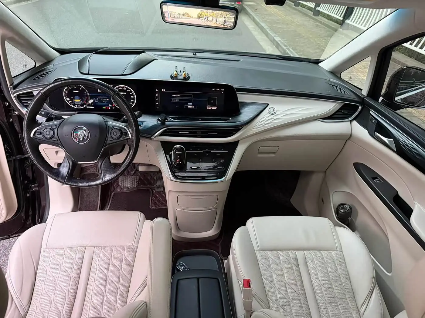 Buick GL8 2020 — Photo 7/9