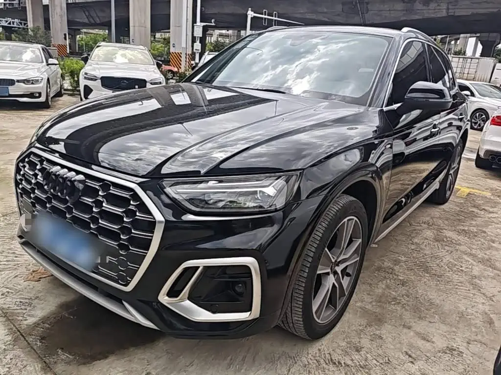 Audi Q5L, 2022