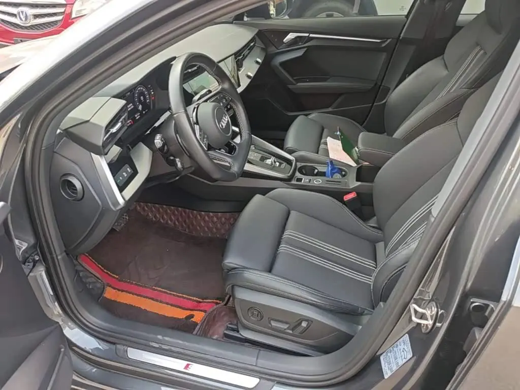 Audi A3 2023 — Photo 14/19