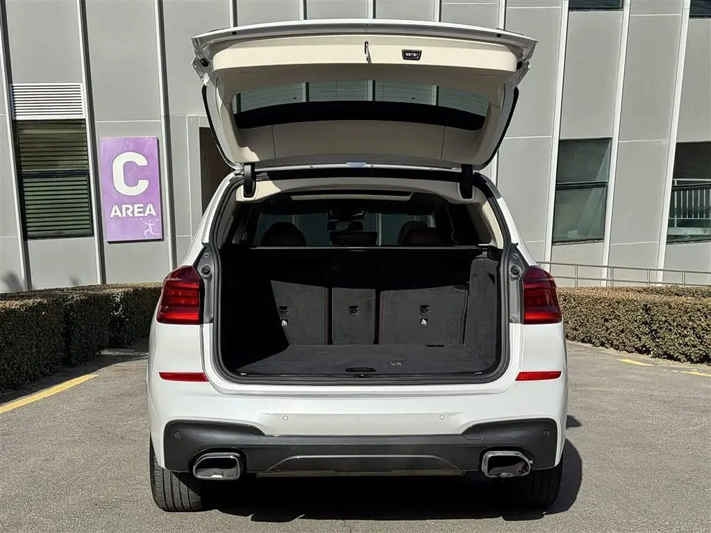 BMW X3 2019 — Photo 15/16