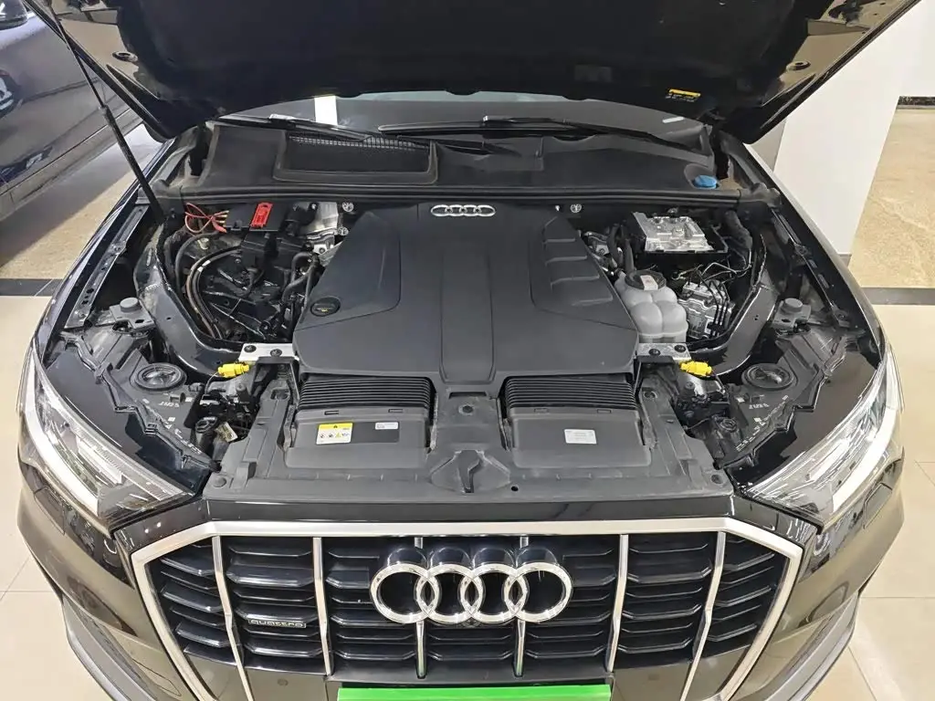 Audi Q7 2023 — Photo 16/20