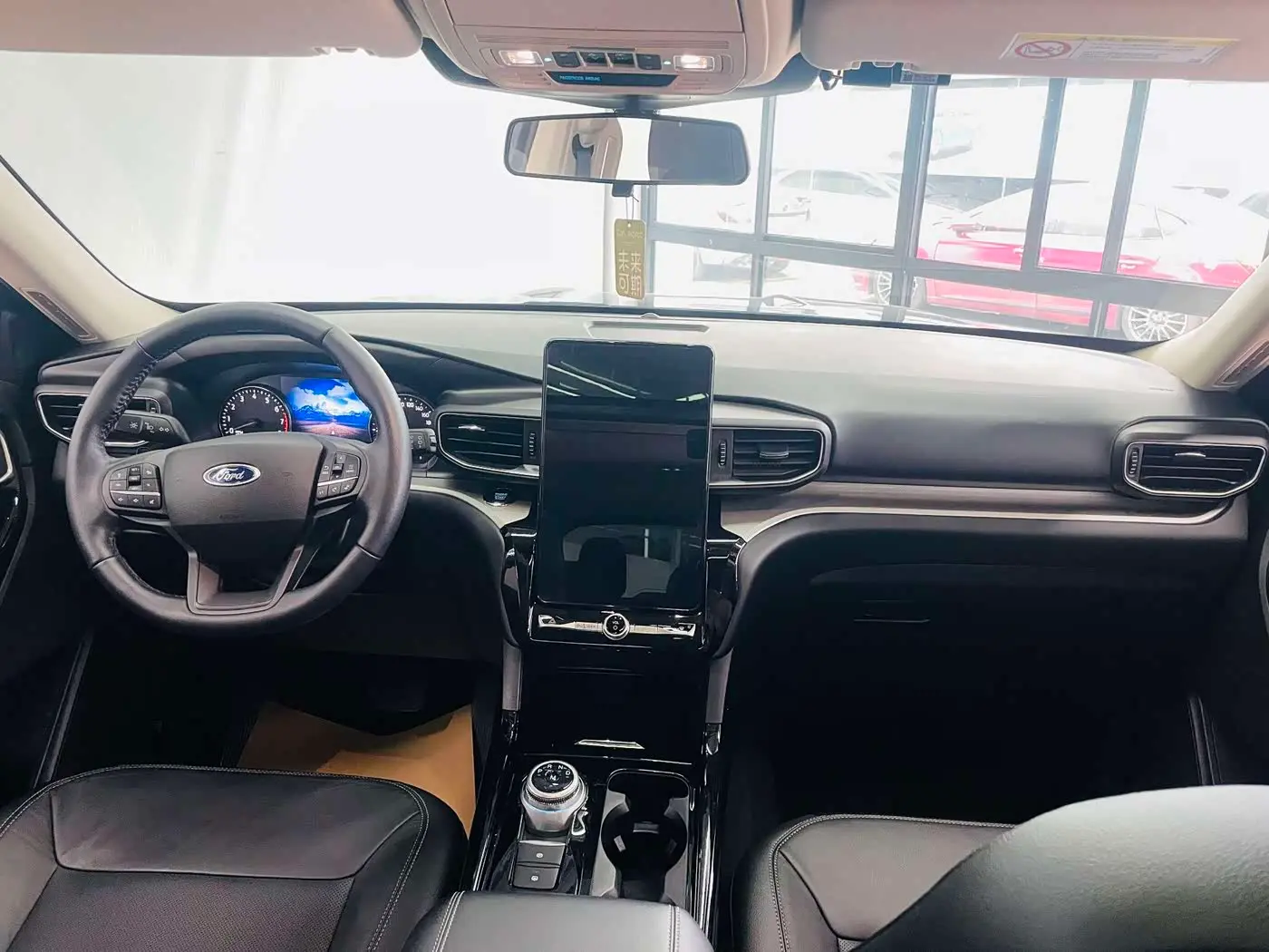 Ford Explorer 2021 — Şəkil 7/19