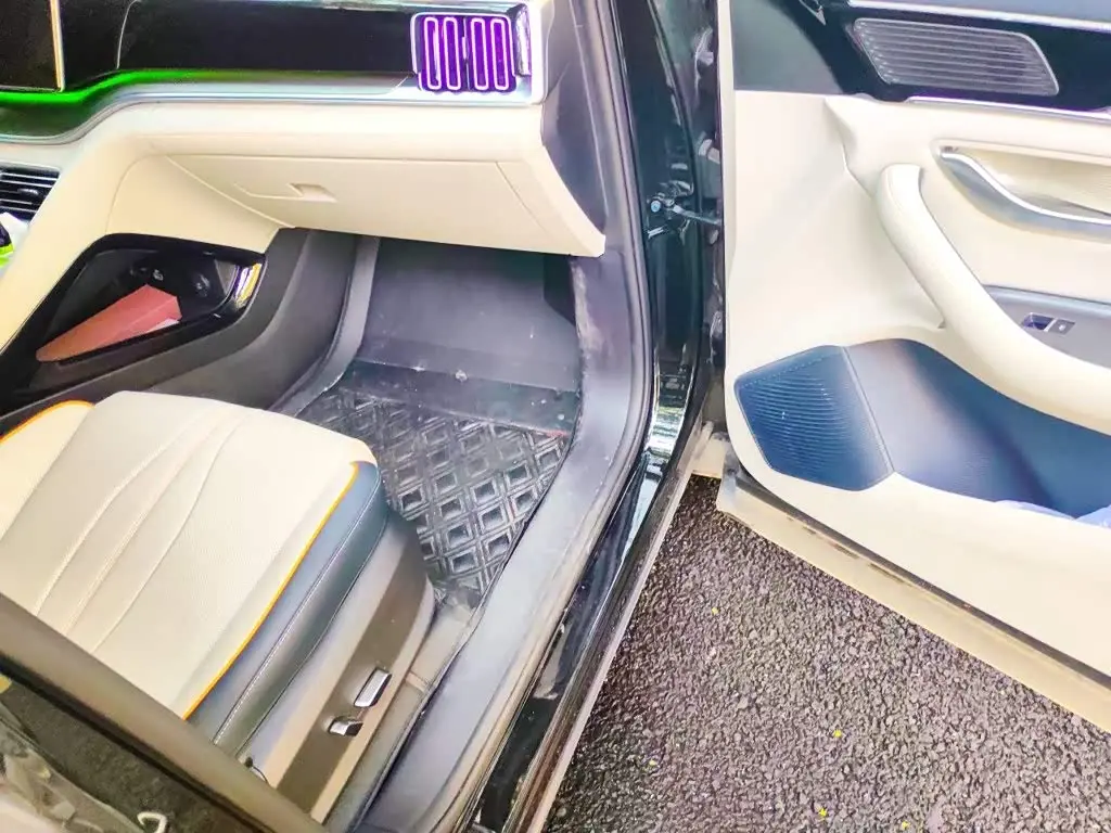 BYD Song PLUS PHEV 2023 — Фото 19/20