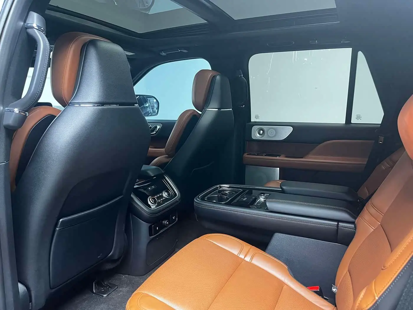 Lincoln Navigator 2023 — Фото 13/20