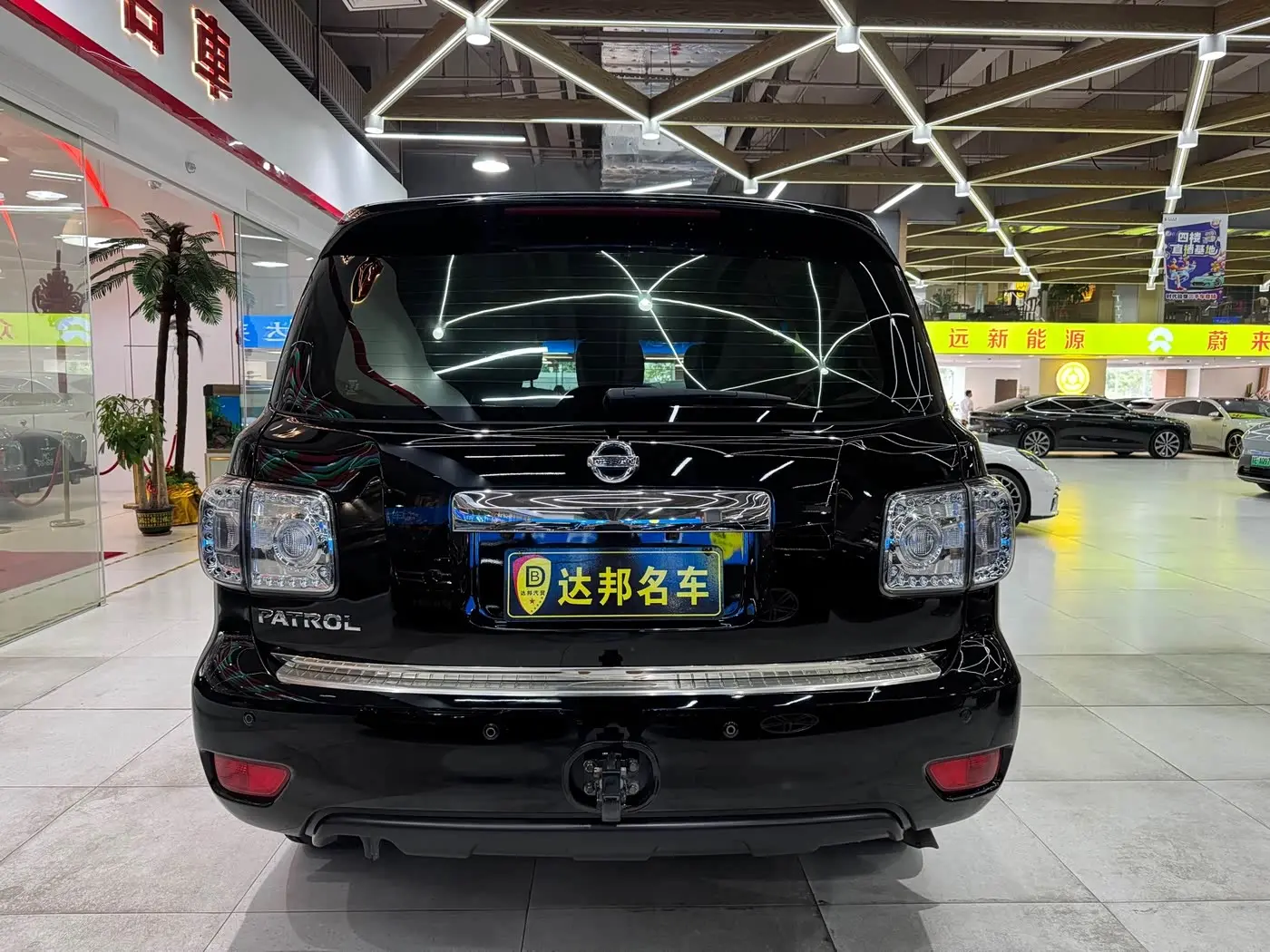 Nissan Patrol 2017 — Фото 15/16